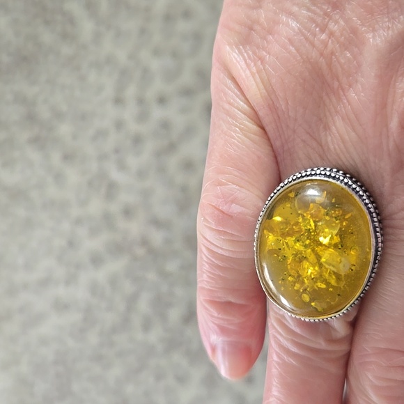 NWT Authentic Amber gorgeous ring.925° - Picture 8 of 8